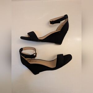 IDIFU Suede Ankle Strap Wedge Sandals